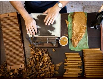 Tobacco + Bay Leaf